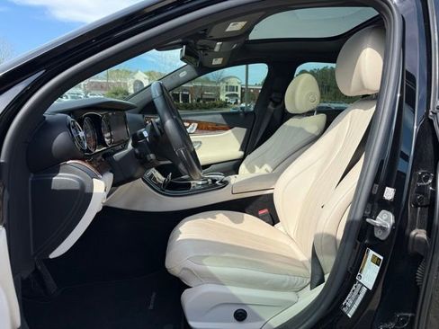 Used 2017 Mercedes-Benz E 300 4MATIC image 13