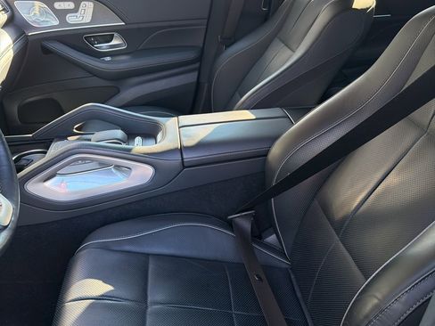 Certified 2022 Mercedes-Benz GLS 580 4MATIC image 3