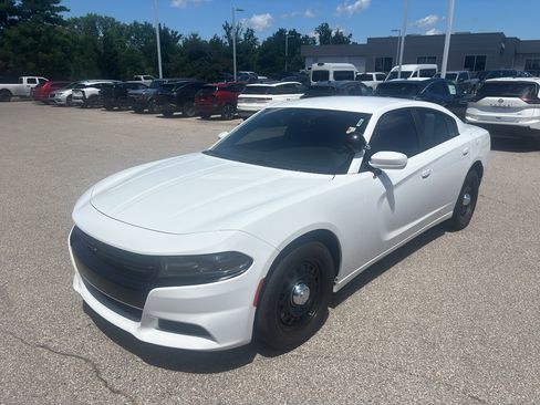 Used 2019 Dodge Charger Police w/ Street Appearance Group AWD/4WD image 2