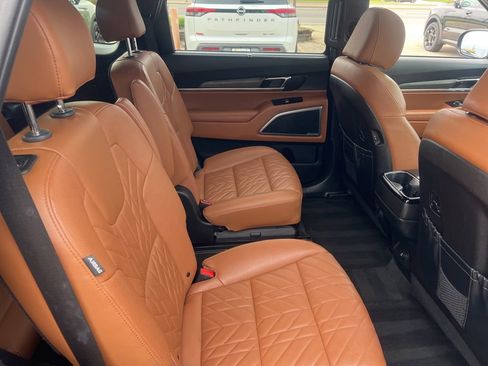 Used 2024 Kia Telluride EX X-Line AWD/4WD image 15