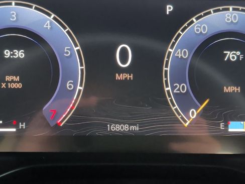 Used 2025 Jeep Grand Cherokee Altitude RWD image 1