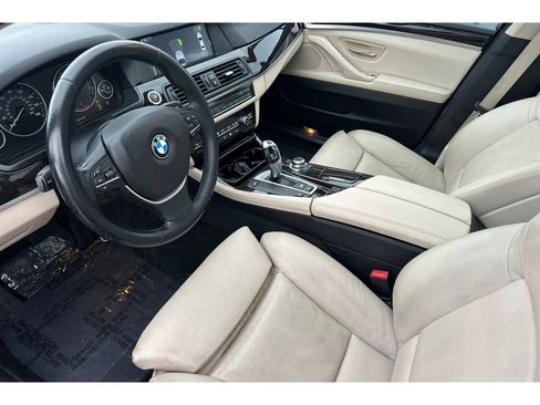 Used 2011 BMW 528i Sedan image 12
