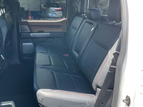 Used 2022 Ford F150 Lariat AWD/4WD image 9