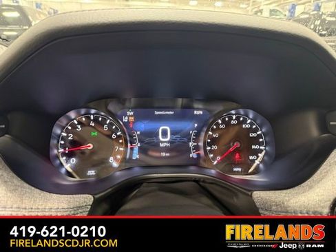 New 2026 Jeep Compass Latitude image 11