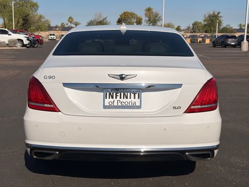Used 2017 Genesis G90 5.0 Ultimate RWD image 5
