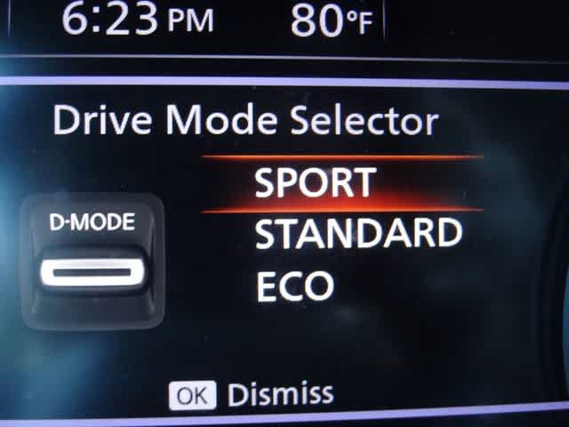 Used 2025 Nissan Rogue SV FWD image 27