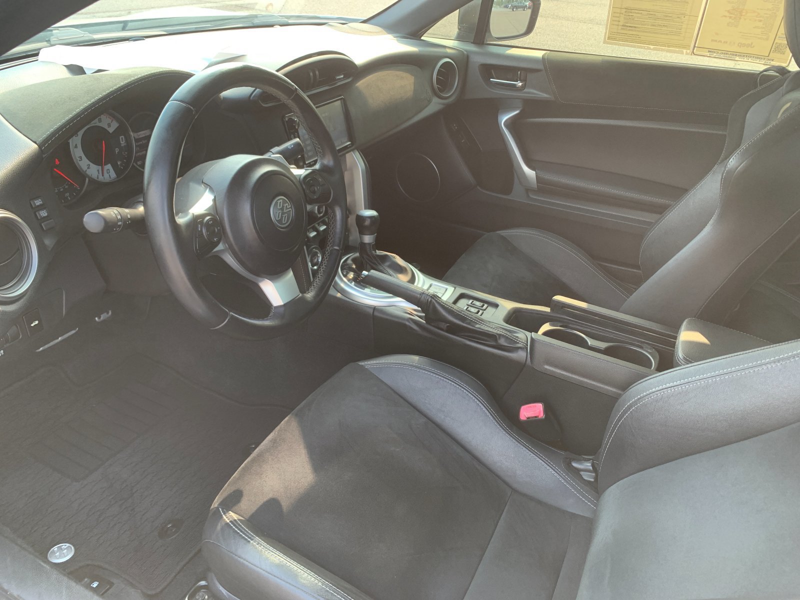 Used 2018 Toyota 86 RWD image 12
