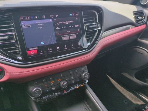 Used 2022 Dodge Durango R/T w/ Tow 'N Go Package AWD/4WD image 11