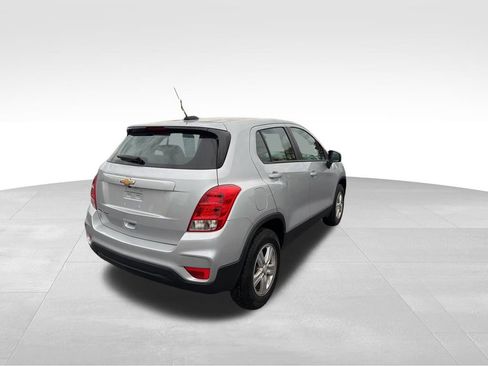 Used 2021 Chevrolet Trax LS image 22