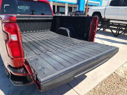 Used 2024 Chevrolet Silverado 1500 RST w/ Z71 Off-Road Package image 18