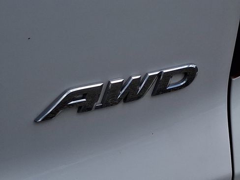 Used 2023 Honda Passport EX-L image 33