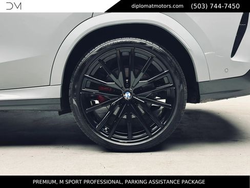 Used 2025 BMW X6 xDrive40i w/ Premium Package AWD/4WD image 44