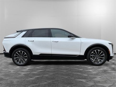 New 2025 Cadillac Lyriq Sport image 6