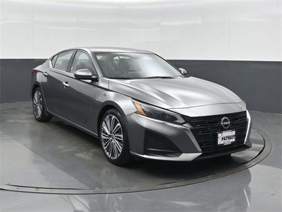 Used 2023 Nissan Altima 2.5 SL