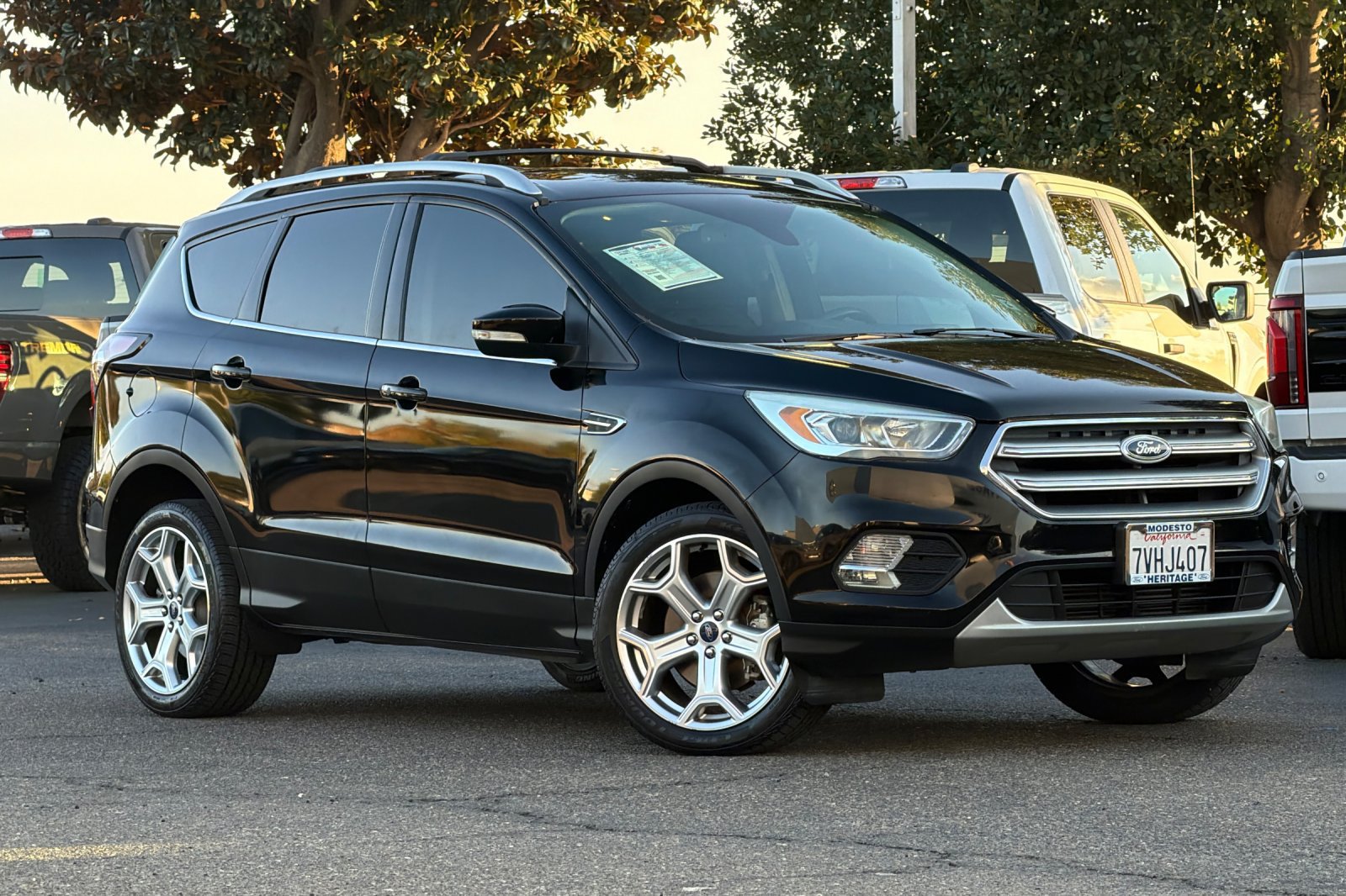 Used 2017 Ford Escape Titanium AWD/4WD image 1