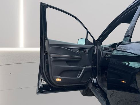 Used 2020 Honda Ridgeline Black Edition image 18