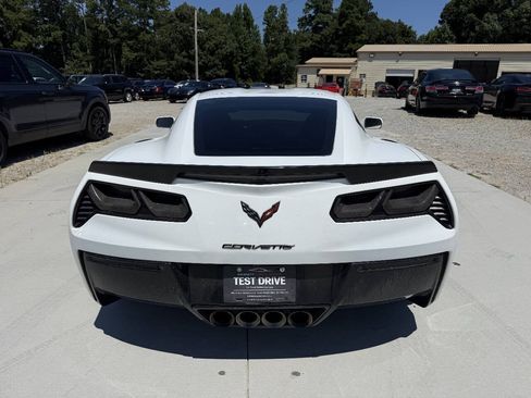 Used 2017 Chevrolet Corvette Stingray Coupe RWD image 6