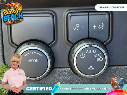 Used 2024 Chevrolet Suburban LT RWD image 31