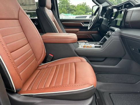 New 2026 GMC Sierra 2500 Denali Ultimate AWD/4WD image 14