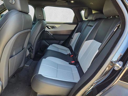 Used 2026 Land Rover Range Rover Velar Dynamic SE image 19