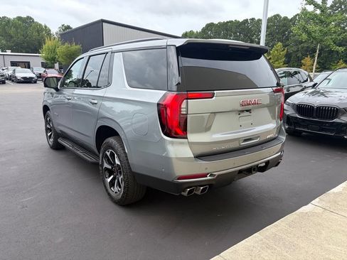 Used 2025 GMC Yukon AT4 AWD/4WD image 2