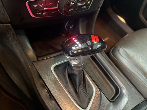 Used 2015 Dodge Charger SXT w/ AWD Plus Group image 17