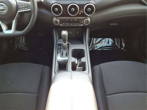 Used 2023 Nissan Sentra S image 12