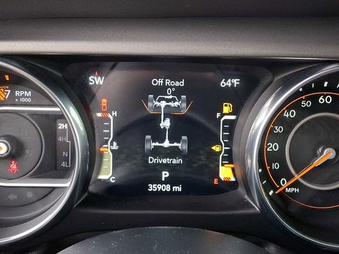 Used 2022 Jeep Gladiator Sport AWD/4WD image 19