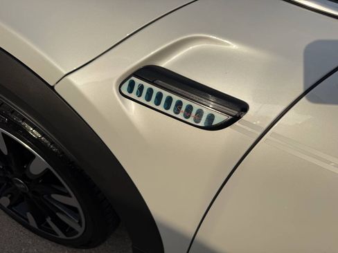 Used 2024 MINI Cooper S w/ Seaside Edition FWD image 36