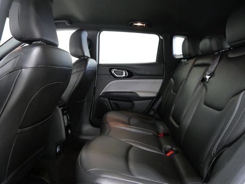 Used 2025 Jeep Compass Limited AWD/4WD image 23