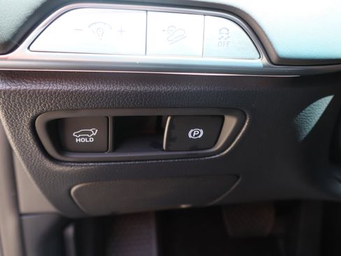 Used 2025 Genesis GV80 2.5T Standard image 15