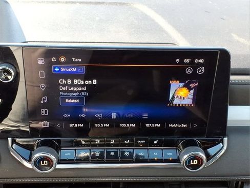 Used 2023 Chevrolet Colorado LT w/ LT Convenience Package II AWD/4WD image 18