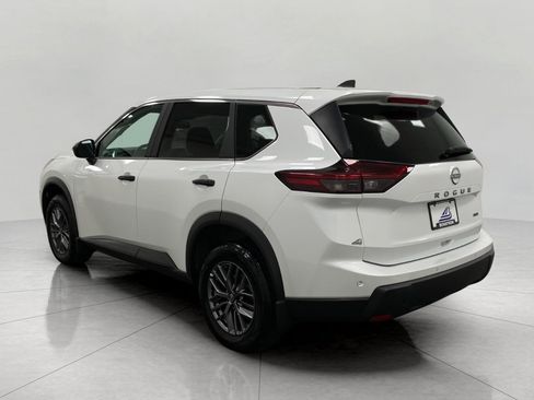Certified 2025 Nissan Rogue S AWD/4WD image 6