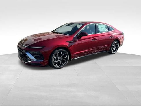 Used 2024 Hyundai Sonata SEL image 1