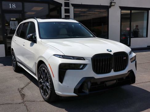 Used 2024 BMW X7 M60i w/ Executive Package AWD/4WD image 4