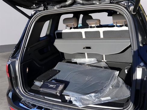 New 2026 Mercedes-Benz GLB 250 4MATIC image 17