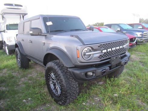 Used 2025 Ford Bronco Badlands AWD/4WD image 1