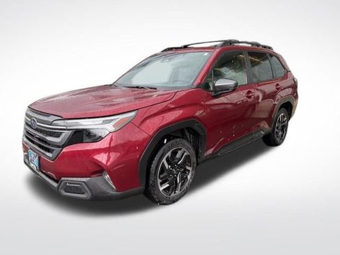 Used 2025 Subaru Forester Limited image 2