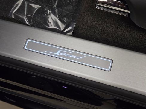 Used 2021 Bentley Bentayga Speed AWD/4WD image 33