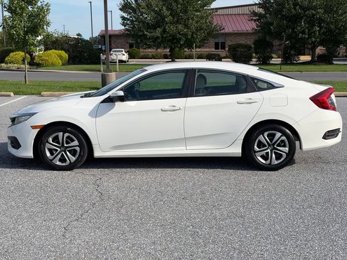 Used 2017 Honda Civic LX image 5