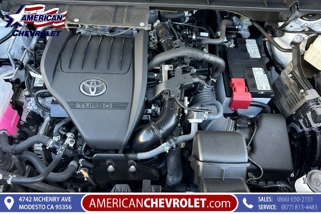 Used 2023 Toyota Highlander XLE AWD/4WD image 26
