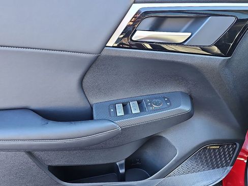 New 2026 Mitsubishi Outlander SE image 8