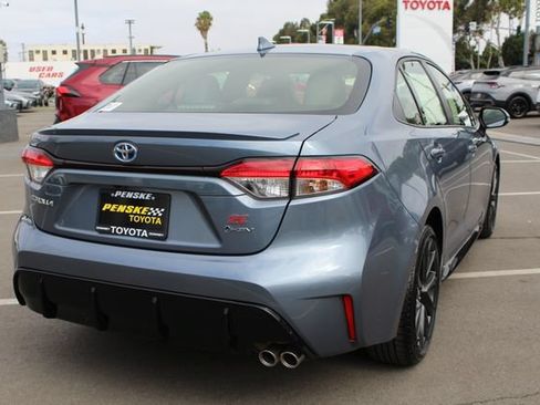 Certified 2025 Toyota Corolla SE FWD image 17
