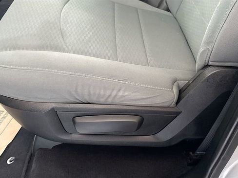 Used 2014 RAM 1500 Express AWD/4WD image 19