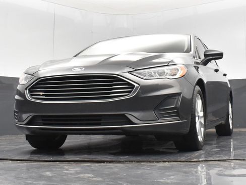 Used 2019 Ford Fusion SE FWD image 25