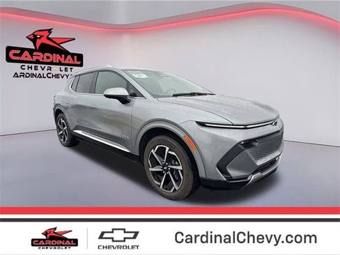 New 2025 Chevrolet Equinox EV LT image 25