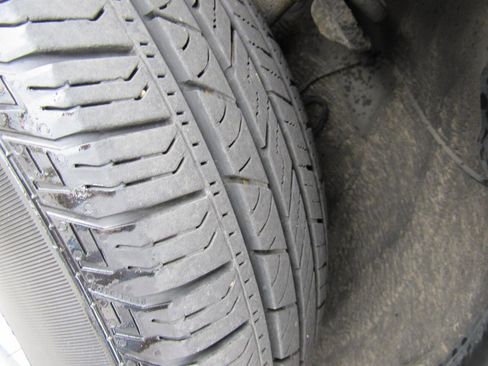 Used 2016 Toyota RAV4 XLE AWD/4WD image 11