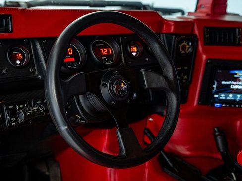 Used 2002 HUMMER H1 4-Door Wagon image 30