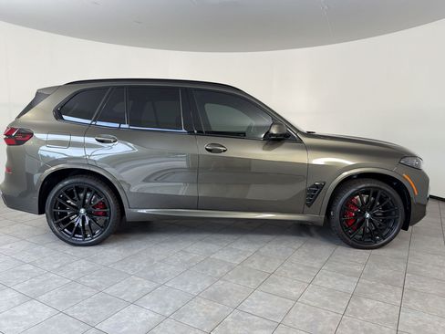 New 2026 BMW X5 xDrive40i w/ M Sport Package AWD/4WD image 8