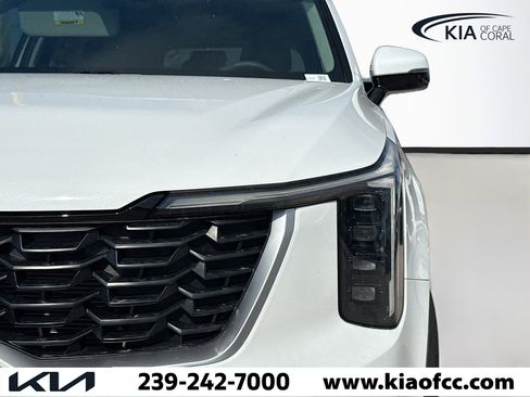 New 2026 Kia Sorento LX FWD image 8